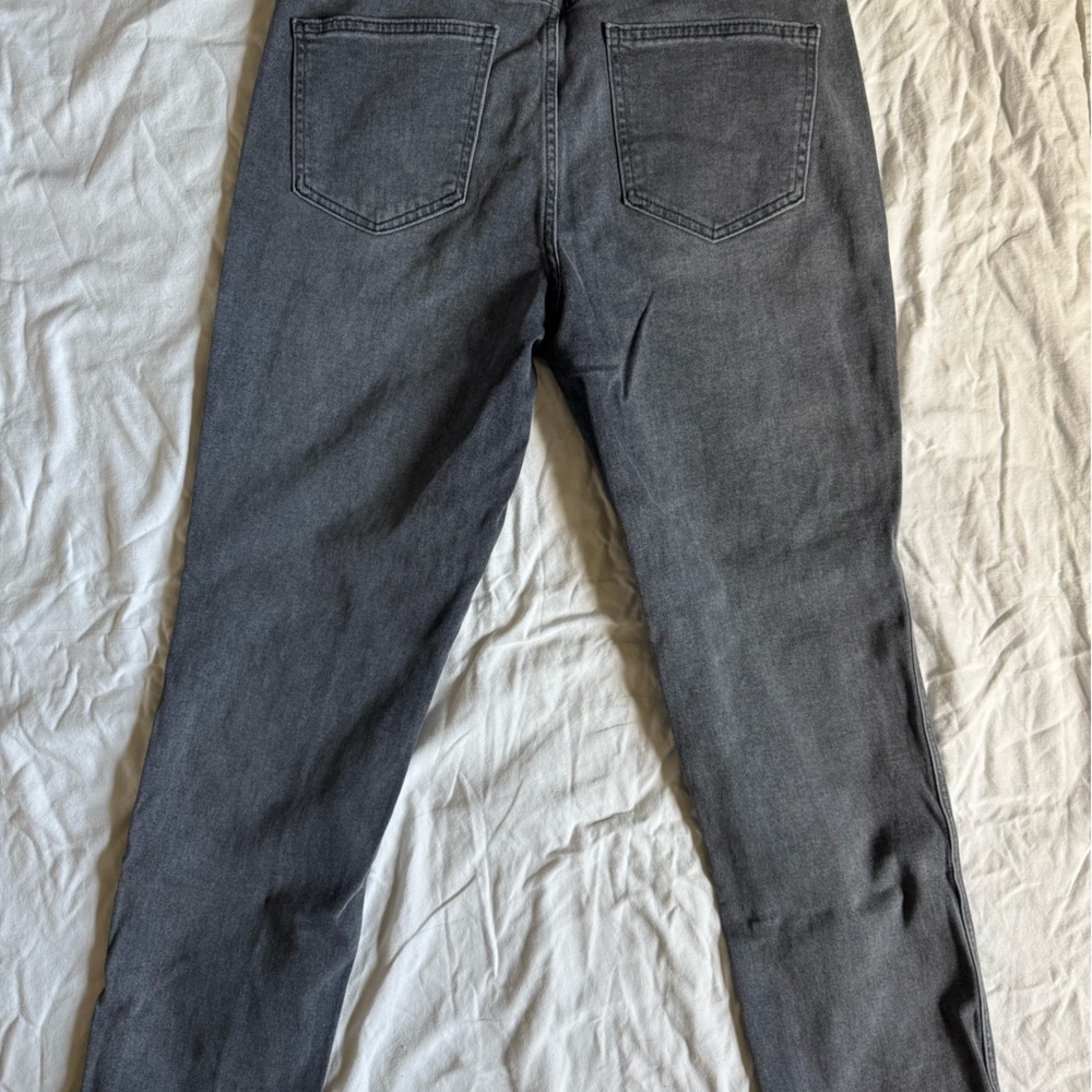 GAP Women's Skinny Jeans in Charcoal Gray - Picture 3 of 7